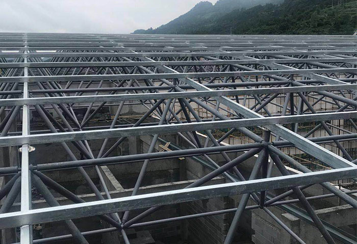 云南仁怀冠英学校艺体楼网架